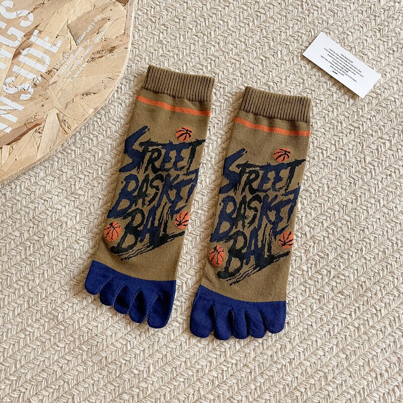 New five-finger ladies breathable sweat-absorbing mid-tube split-toed socks cute cartoon student girl socks